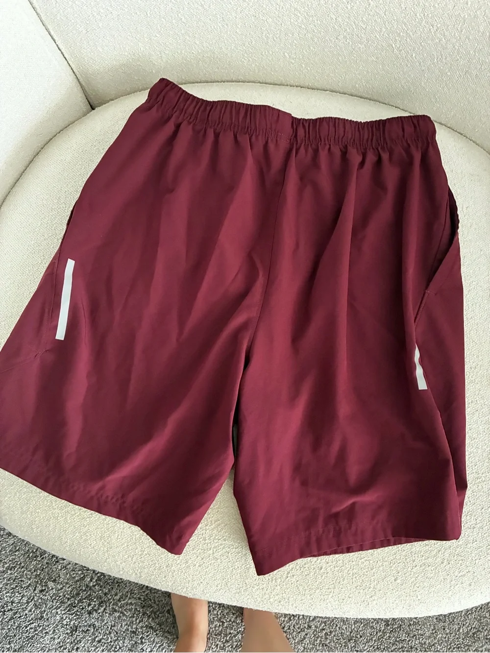 Men's Athletic Drawstring Shorts in Burgundy